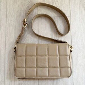 Unica Firenze Genuine Leather Quilted Purse Beige